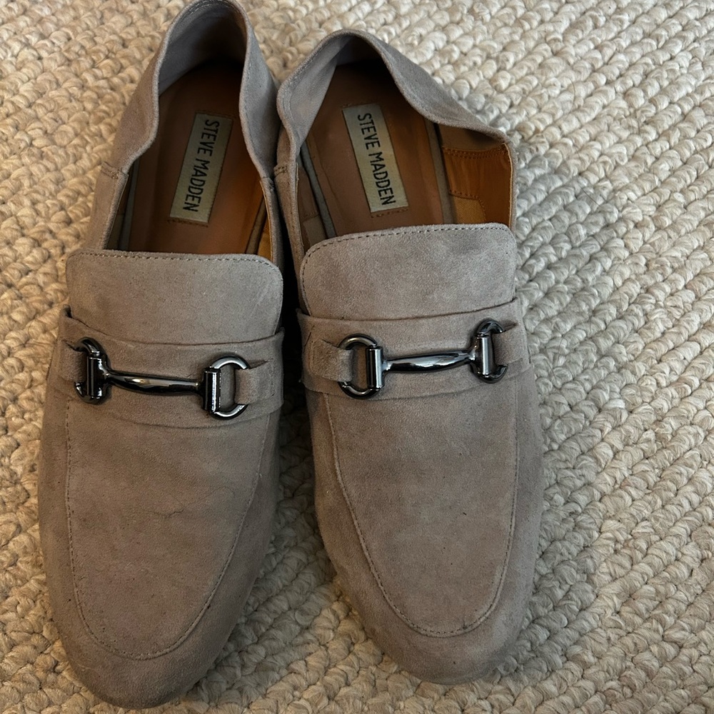 Steve Madden Grey Loafers
